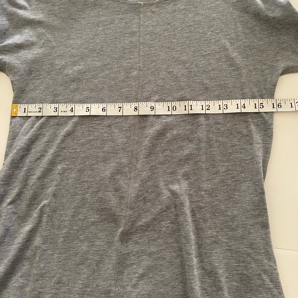 Lululemon Basic Soft Gray Long Sleeve T-Shirt - image 4